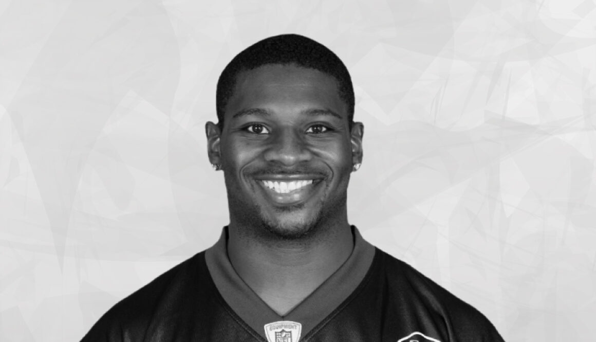 a headshot image of Ladainian Tomlinson in his football jersey